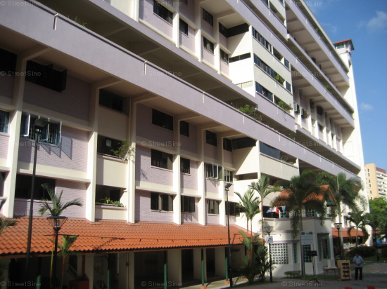 Serangoon Avenue 4 thumbnail photo